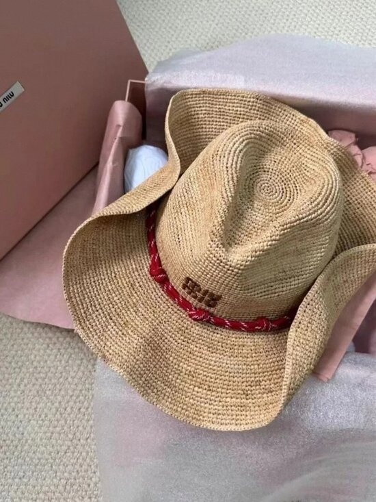 Miu Miu Women\'s Elegant Beige Straw Hat with Striking Red Bow main image 7